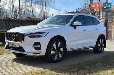 Внедорожник / Кроссовер Volvo XC60 2023 в 