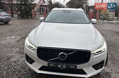 Внедорожник / Кроссовер Volvo XC60 2019 в 
