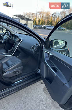 Внедорожник / Кроссовер Volvo XC60 2014 в 