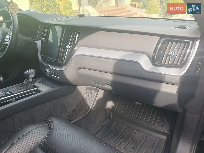 Внедорожник / Кроссовер Volvo XC60 2019 в Городке фото 21 Внедорожник / Кроссовер Volvo XC60 2019 в Городке