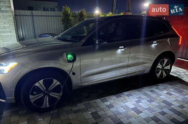 Позашляховик / Кросовер Volvo XC60 2024 в 