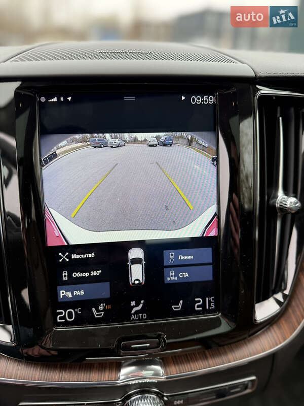 Внедорожник / Кроссовер Volvo XC60 2018 в Киеве фото 91 Внедорожник / Кроссовер Volvo XC60 2018 в Киеве