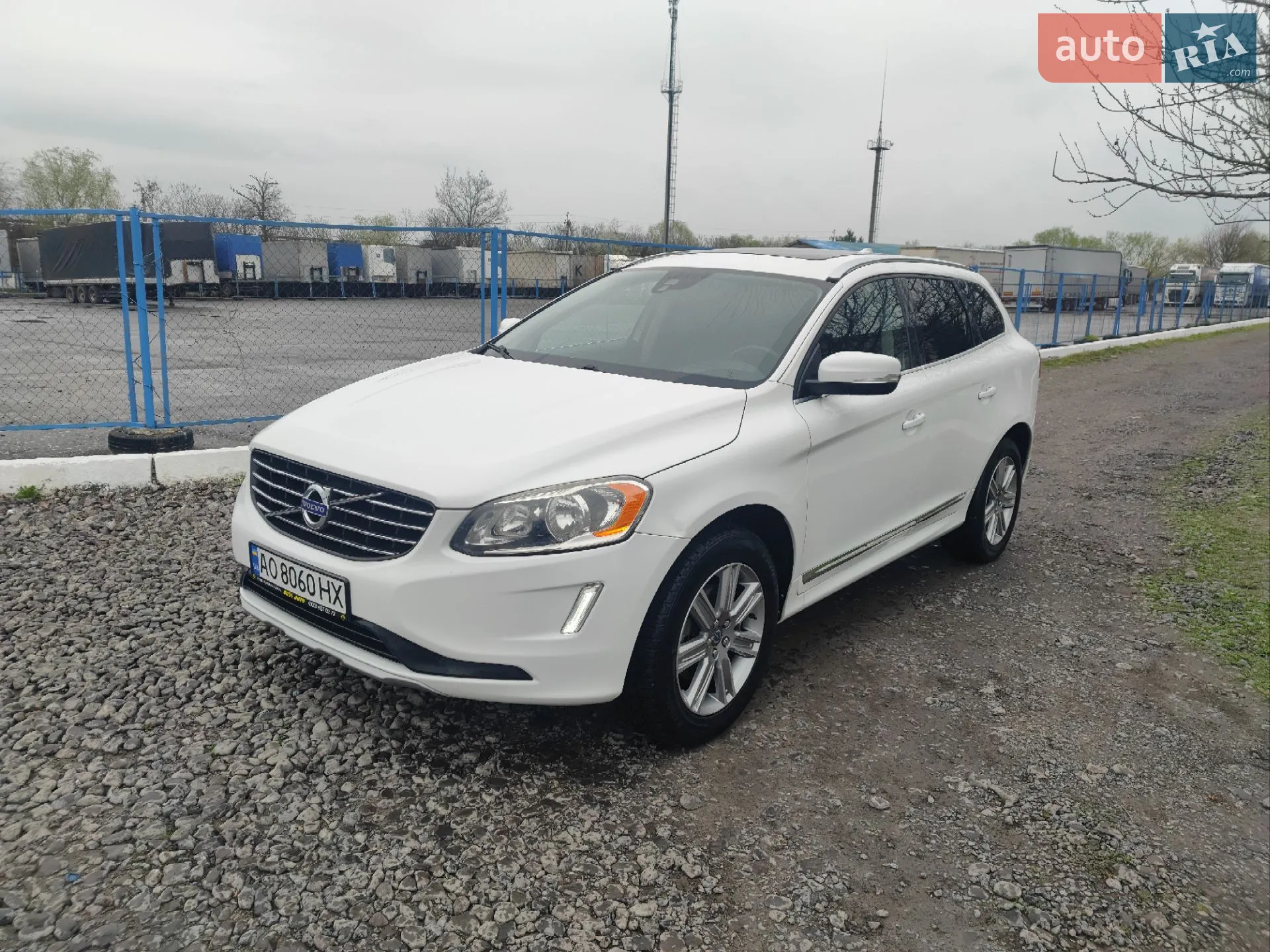 2016 Volvo XC60 - фото 1
