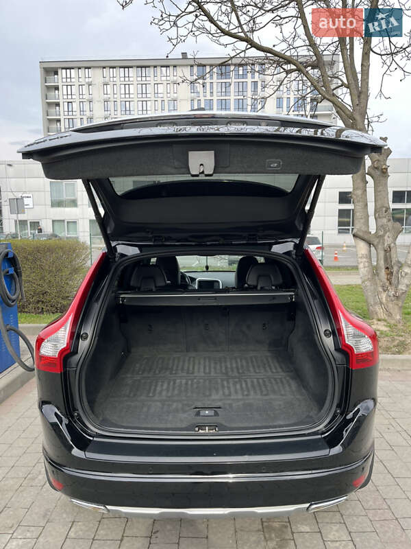 Внедорожник / Кроссовер Volvo XC60 2015 в Ивано-Франковске