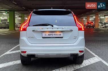 Внедорожник / Кроссовер Volvo XC60 2016 в 