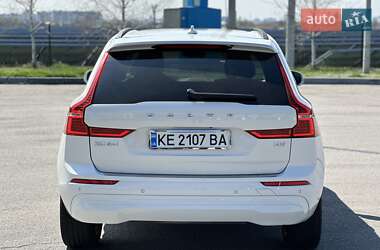 Внедорожник / Кроссовер Volvo XC60 2022 в 