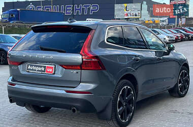 Внедорожник / Кроссовер Volvo XC60 2017 в 