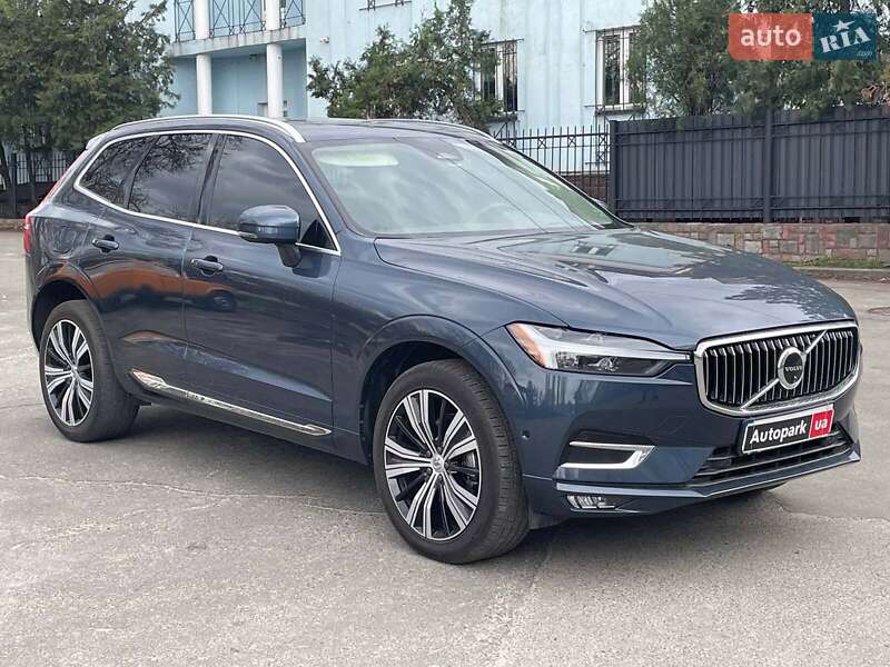 Внедорожник / Кроссовер Volvo XC60 2021 в Киеве
