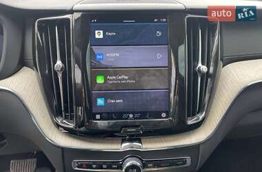 Внедорожник / Кроссовер Volvo XC60 2021 в 