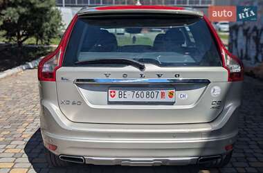 Внедорожник / Кроссовер Volvo XC60 2017 в 