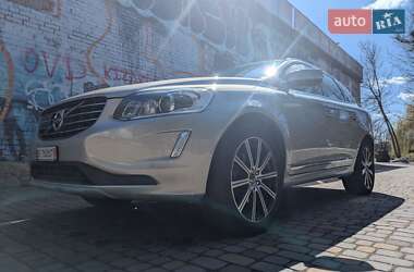 Внедорожник / Кроссовер Volvo XC60 2017 в 