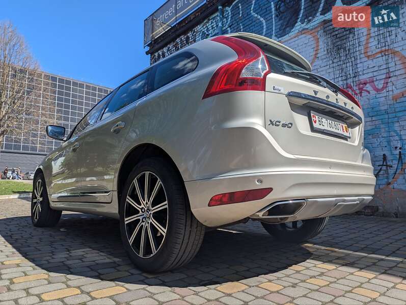 Позашляховик / Кросовер Volvo XC60 2017 в Луцьку