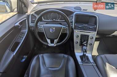 Внедорожник / Кроссовер Volvo XC60 2017 в 