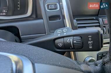 Внедорожник / Кроссовер Volvo XC60 2017 в 