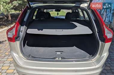 Внедорожник / Кроссовер Volvo XC60 2017 в 