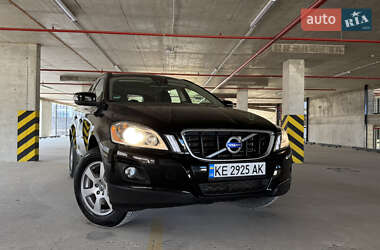 Позашляховик / Кросовер Volvo XC60 2009 в 