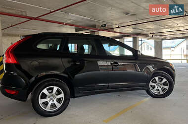 Позашляховик / Кросовер Volvo XC60 2009 в 