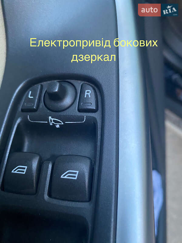 Внедорожник / Кроссовер Volvo XC60 2010 в Полтаве