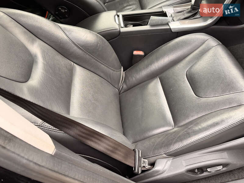 Внедорожник / Кроссовер Volvo XC60 2015 в Харькове