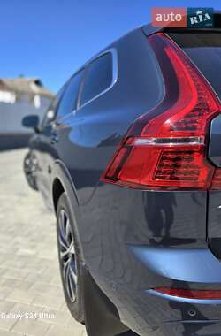 Внедорожник / Кроссовер Volvo XC60 2022 в 