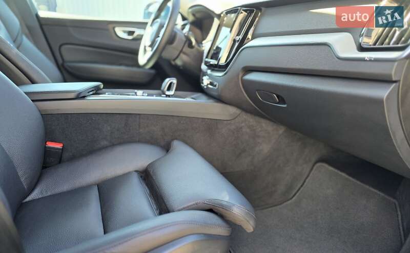 Внедорожник / Кроссовер Volvo XC60 2022 в Умани фото 54 Внедорожник / Кроссовер Volvo XC60 2022 в Умани