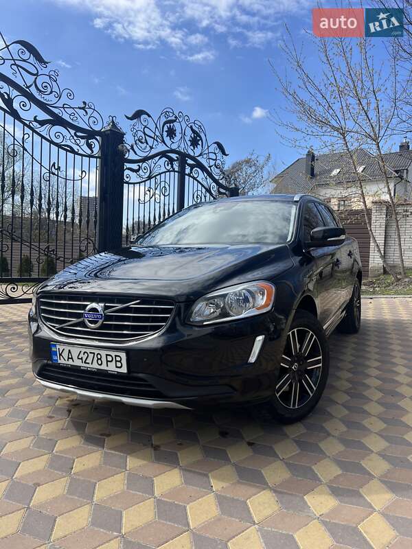 Позашляховик / Кросовер Volvo XC60 2015 в Києві
