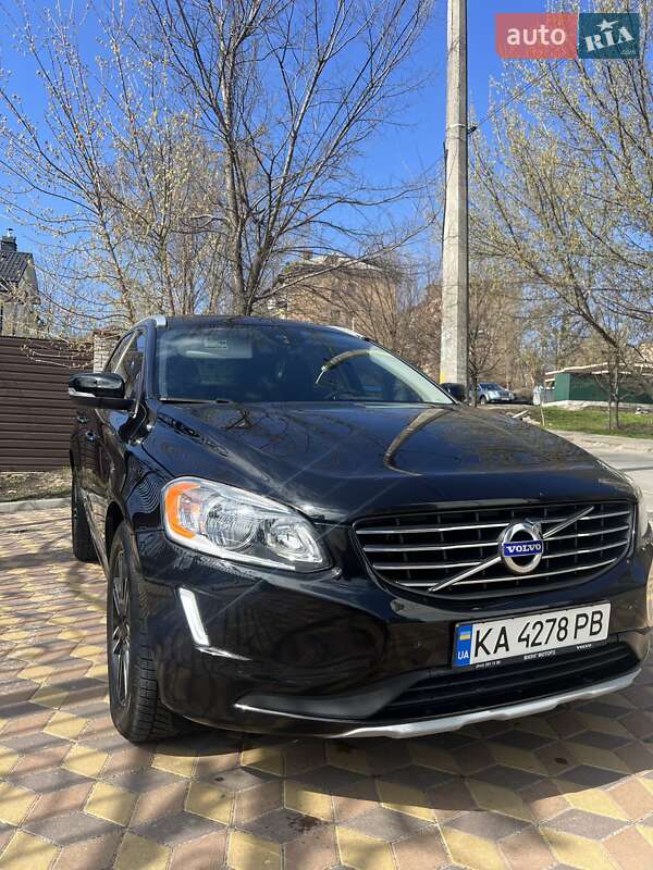 Позашляховик / Кросовер Volvo XC60 2015 в Києві