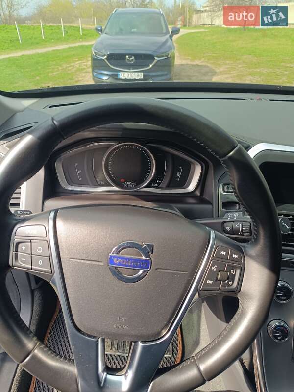 Внедорожник / Кроссовер Volvo XC60 2017 в Днепре