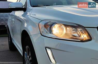Позашляховик / Кросовер Volvo XC60 2015 в 