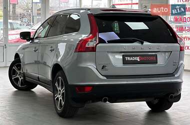 Внедорожник / Кроссовер Volvo XC60 2012 в 