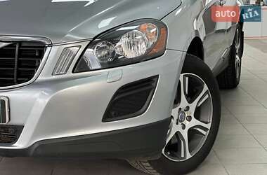 Внедорожник / Кроссовер Volvo XC60 2012 в 