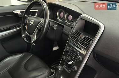Внедорожник / Кроссовер Volvo XC60 2012 в 