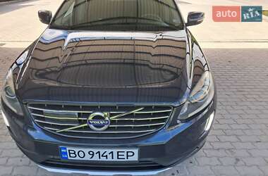 Внедорожник / Кроссовер Volvo XC60 2013 в 