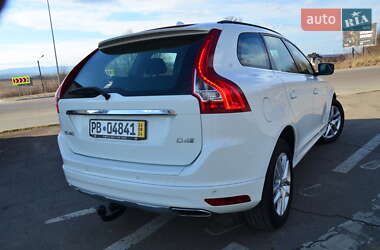 Позашляховик / Кросовер Volvo XC60 2017 в 