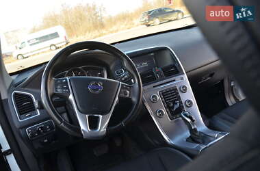Позашляховик / Кросовер Volvo XC60 2017 в 