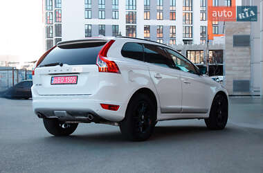 Внедорожник / Кроссовер Volvo XC60 2010 в 