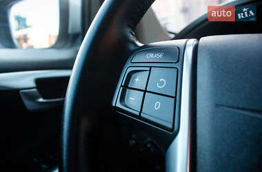 Внедорожник / Кроссовер Volvo XC60 2010 в 