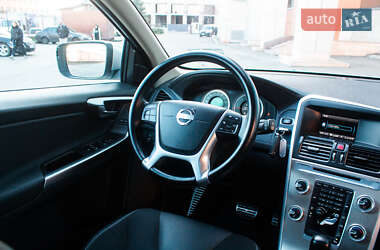 Внедорожник / Кроссовер Volvo XC60 2010 в 