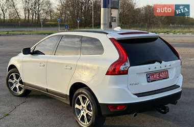 Внедорожник / Кроссовер Volvo XC60 2013 в 