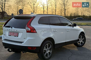Внедорожник / Кроссовер Volvo XC60 2013 в 