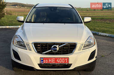 Внедорожник / Кроссовер Volvo XC60 2013 в 