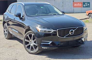 Внедорожник / Кроссовер Volvo XC60 2020 в 