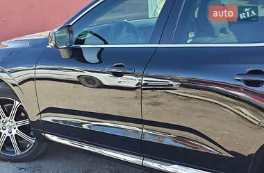 Внедорожник / Кроссовер Volvo XC60 2020 в 