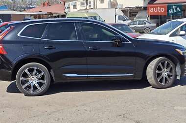 Внедорожник / Кроссовер Volvo XC60 2020 в 