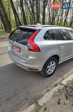 Позашляховик / Кросовер Volvo XC60 2015 в 