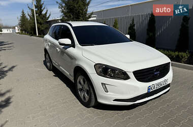 Внедорожник / Кроссовер Volvo XC60 2015 в 