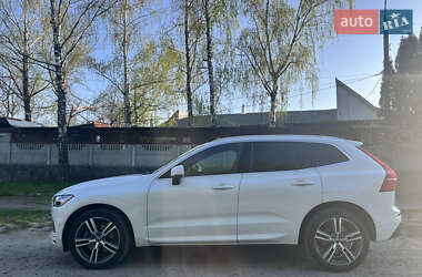 Внедорожник / Кроссовер Volvo XC60 2019 в 
