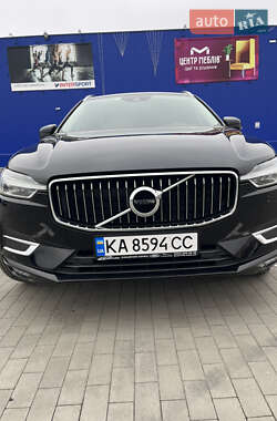 Внедорожник / Кроссовер Volvo XC60 2017 в 