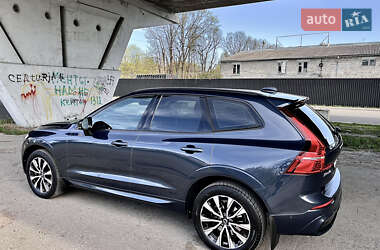 Внедорожник / Кроссовер Volvo XC60 2023 в 