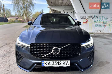 Внедорожник / Кроссовер Volvo XC60 2023 в 